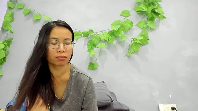 Snapshot of loveley_jenny chatting on April 9, 2026, 11:16 am loveley jenny online show from April 9, 2026, 11:16 am