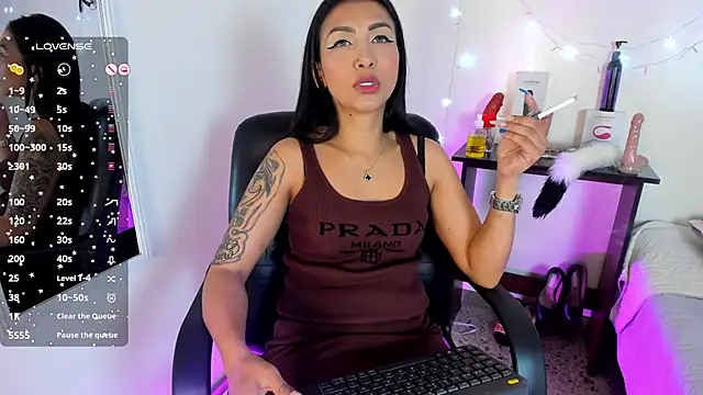 Snapshot of Tracy_lambo chatting on October 2, 2025, 4:05 am Tracy lambo online show from October 2, 2025, 4:05 am