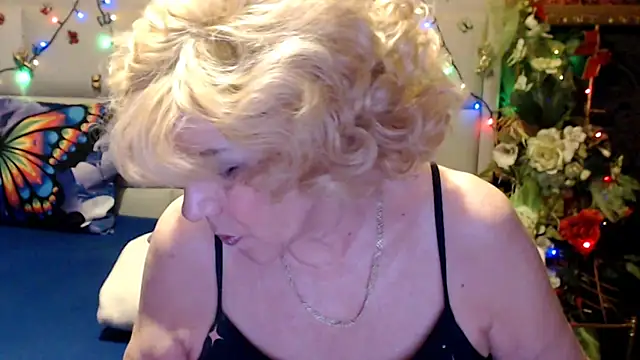 HappyWomanOn online show from May 2, 2026, 9:14 am