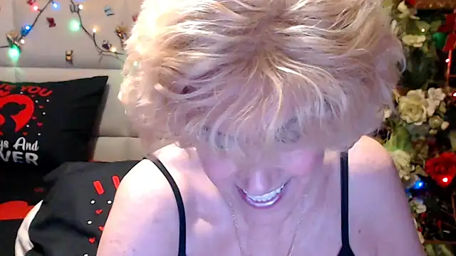 HappyWomanOn online show from June 13, 2026, 9:18 am