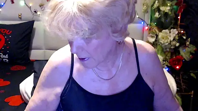 HappyWomanOn online show from June 18, 2026, 9:08 am