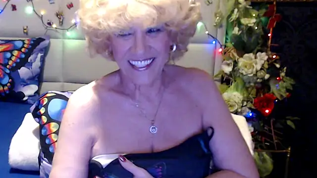 HappyWomanOn online show from April 29, 2026, 8:29 am