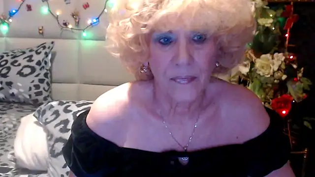 HappyWomanOn online show from April 23, 2026, 8:32 am