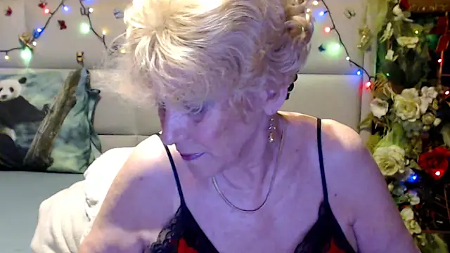HappyWomanOn online show from June 7, 2026, 9:36 am