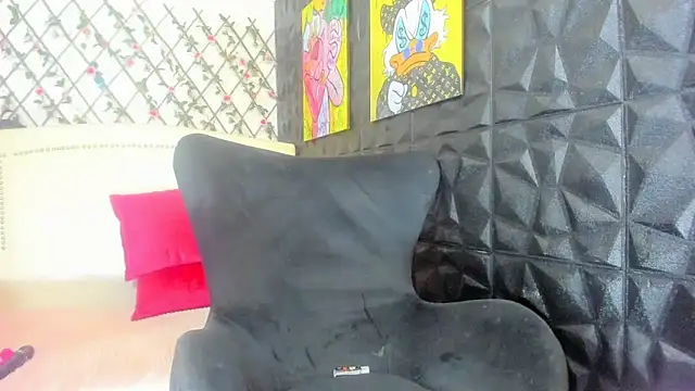 ArianaSmith69 online show from February 13, 2025, 2:09 pm