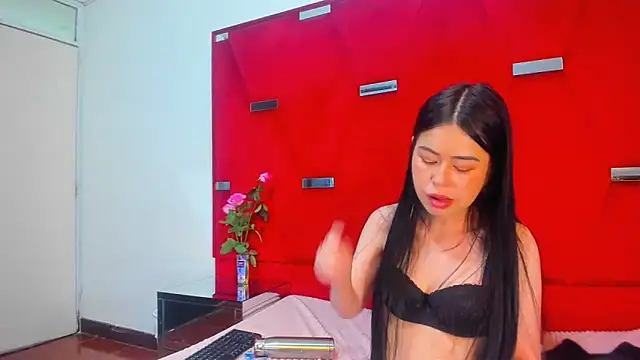 ArianaSmith69 online show from February 17, 2025, 5:34 pm