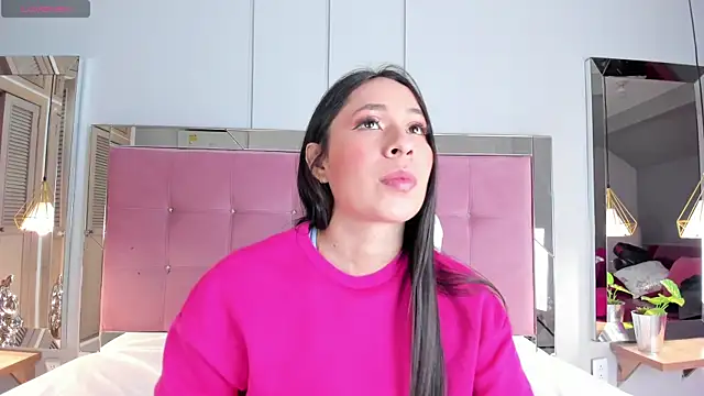 Snapshot of Ahincale chatting on November 10, 2025, 7:41 pm Ahincale online show from November 10, 2025, 7:41 pm