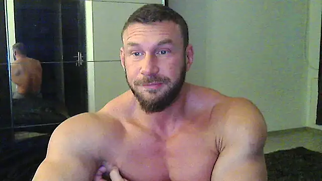 Snapshot of muscularkevin chatting on November 10, 2025, 5:23 am muscularkevin online show from November 10, 2025, 5:23 am