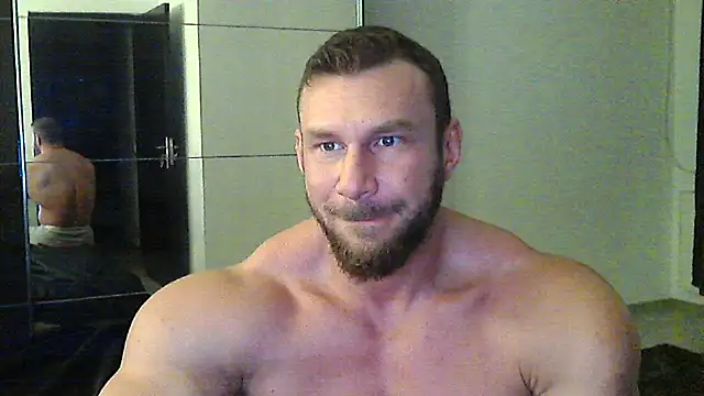 Snapshot of muscularkevin chatting on November 18, 2025, 4:38 am muscularkevin online show from November 18, 2025, 4:38 am