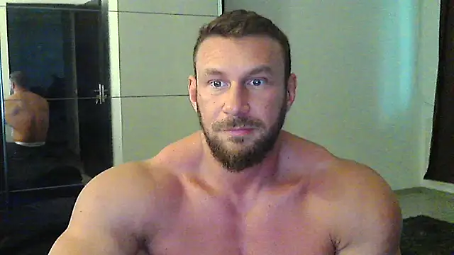 Snapshot of muscularkevin chatting on October 27, 2025, 2:18 pm muscularkevin online show from October 27, 2025, 2:18 pm