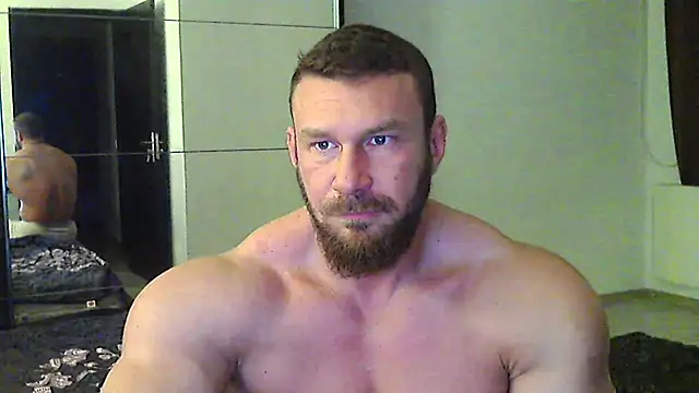 muscularkevin online show from April 2, 2026, 3:35 am