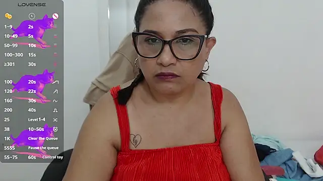 Snapshot of Katha_Marck chatting on October 31, 2025, 1:19 pm Katha Marck online show from October 31, 2025, 1:19 pm