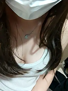 Snapshot of TBgril chatting on March 12, 2026, 6:39 am TBgril online show from March 12, 2026, 6:39 am