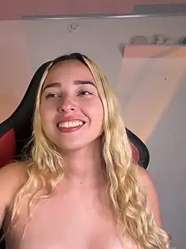 Snapshot of Irisweet_ chatting on March 14, 2025, 11:22 pm Irisweet online show from March 14, 2025, 11:22 pm