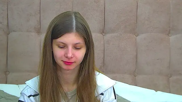 Snapshot of AudreyBarlow chatting on March 15, 2026, 7:04 am AudreyBarlow online show from March 15, 2026, 7:04 am