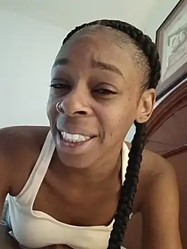 Snapshot of Jasmine_FullsShine chatting on June 10, 2026, 10:55 pm Jasmine FullsShine online show from June 10, 2026, 10:55 pm