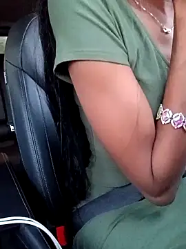 Snapshot of Jasmine_FullsShine chatting on March 12, 2026, 12:27 am Jasmine FullsShine online show from March 12, 2026, 12:27 am