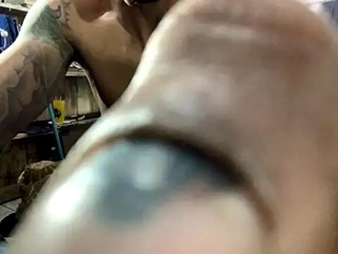 Snapshot of raphadoors19 chatting on November 23, 2025, 6:45 am raphadoors19 online show from November 23, 2025, 6:45 am