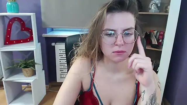 Zoey Erotic online show from February 27, 2025, 8:46 am