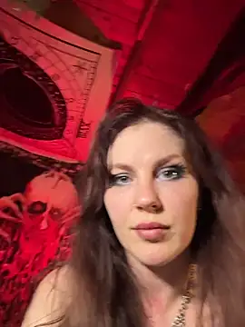 Snapshot of courtneyoccult chatting on October 16, 2025, 4:21 am courtneyoccult online show from October 16, 2025, 4:21 am