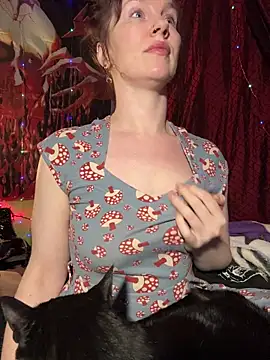 Snapshot of courtneyoccult chatting on December 1, 2025, 9:54 am courtneyoccult online show from December 1, 2025, 9:54 am