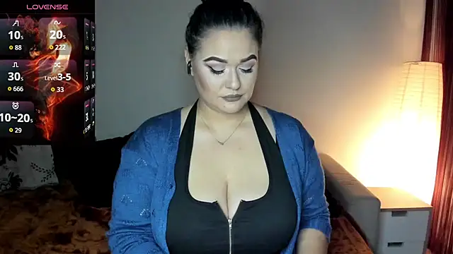 Snapshot of Laura_sinner chatting on November 16, 2025, 4:56 pm Laura sinner online show from November 16, 2025, 4:56 pm