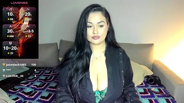 Snapshot of Laura_sinner chatting on October 11, 2025, 4:30 pm Laura sinner online show from October 11, 2025, 4:30 pm