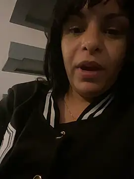 Kataliina online show from May 9, 2026, 1:09 am