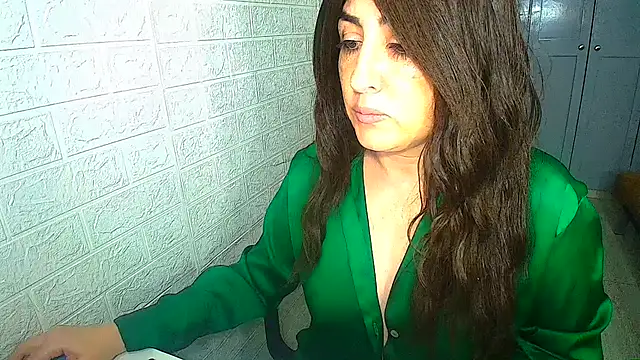 naughty sarahh online show from October 16, 2025, 11:13 pm