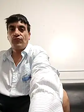 Snapshot of Elnonoykeila77 chatting on February 15, 2026, 11:20 am Elnonoykeila77 online show from February 15, 2026, 11:20 am