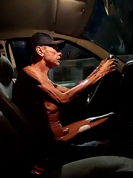 Snapshot of dutra498 chatting on March 4, 2026, 6:43 am dutra498 online show from March 4, 2026, 6:43 am