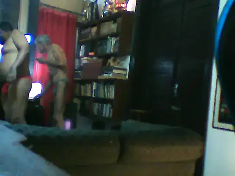 Snapshot of dutra498 chatting on April 11, 2026, 5:15 am dutra498 online show from April 11, 2026, 5:15 am