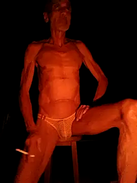 Snapshot of dutra498 chatting on March 31, 2026, 4:47 am dutra498 online show from March 31, 2026, 4:47 am