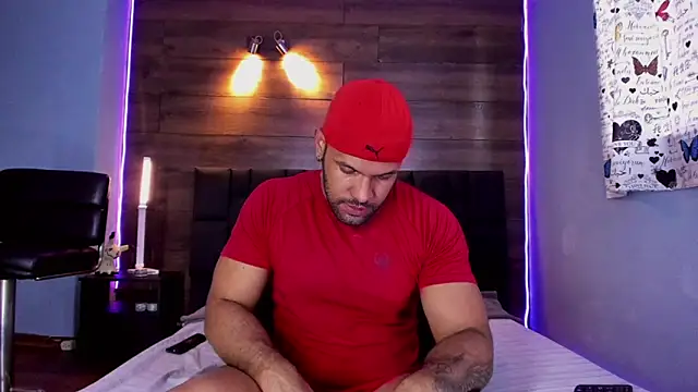 anthonylatynxd online show from November 18, 2025, 8:12 pm