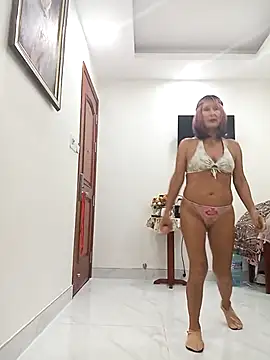 Eliza Wendy online show from October 13, 2025, 7:32 am