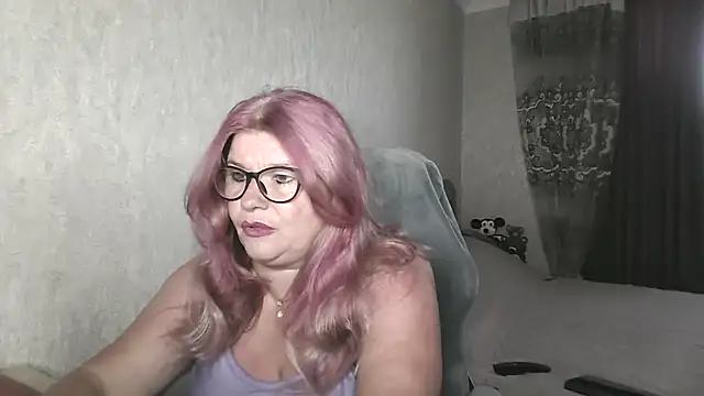 Snapshot of Diana_49 chatting on June 22, 2026, 6:54 am Diana 49 online show from June 22, 2026, 6:54 am