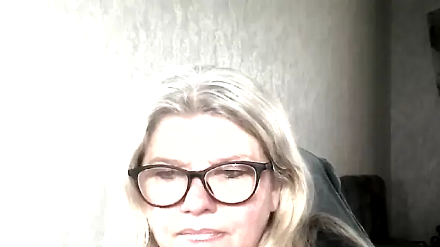 Diana 49 online show from April 22, 2026, 7:37 am
