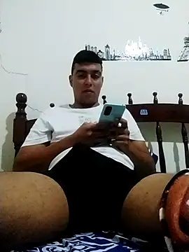 Chocolatinajet online show from January 12, 2026, 2:24 pm