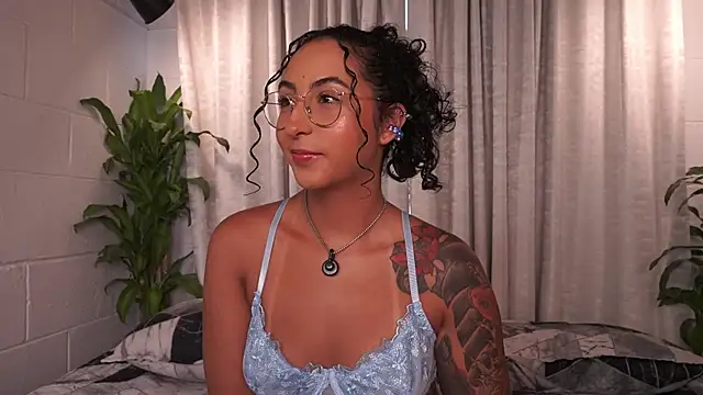 Snapshot of agatha_collins_ chatting on June 21, 2026, 9:20 pm agatha collins online show from June 21, 2026, 9:20 pm