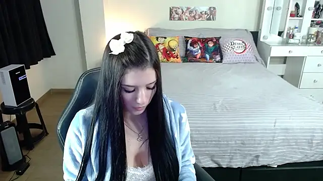 Snapshot of kittykat18x chatting on June 30, 2026, 2:33 am kittykat18x online show from June 30, 2026, 2:33 am