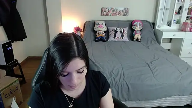 kittykat18x online show from March 13, 2026, 12:04 am