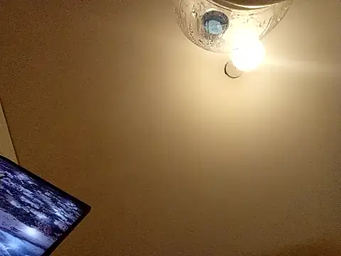 piiruwx online show from March 15, 2026, 3:52 pm