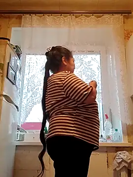 Snapshot of Zulfiya_Bruce chatting on April 13, 2026, 3:05 pm Zulfiya Bruce online show from April 13, 2026, 3:05 pm