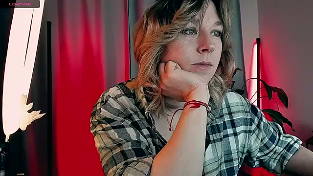 Snapshot of 5_in_one chatting on February 18, 2026, 4:21 am 5 in one online show from February 18, 2026, 4:21 am