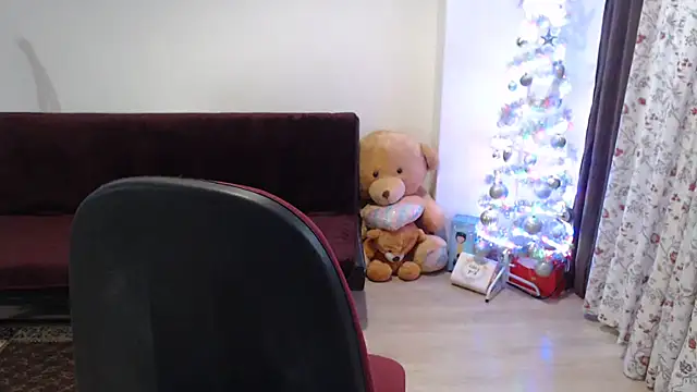 Snapshot of fayette_ chatting on December 5, 2024, 10:17 am fayette online show from December 5, 2024, 10:17 am