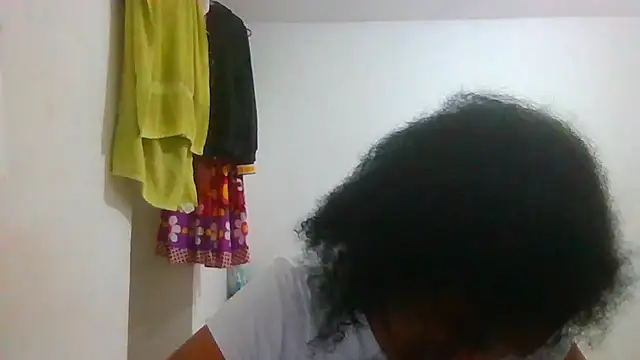 Snapshot of Aishamara chatting on October 24, 2025, 7:35 pm Aishamara online show from October 24, 2025, 7:35 pm