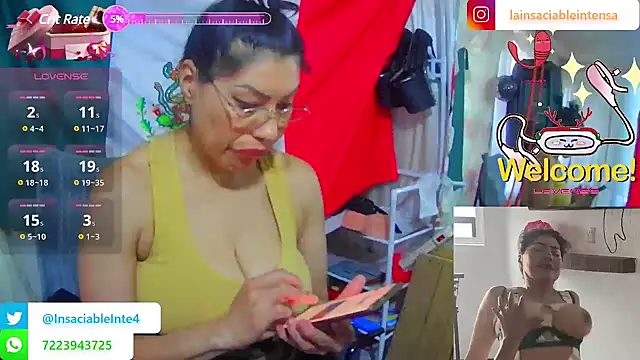 Snapshot of LaInsaciableIntensa chatting on March 14, 2025, 9:32 pm LaInsaciableIntensa online show from March 14, 2025, 9:32 pm