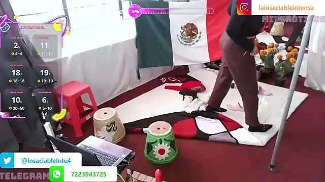 Snapshot of LaInsaciableIntensa chatting on November 15, 2025, 2:43 pm LaInsaciableIntensa online show from November 15, 2025, 2:43 pm