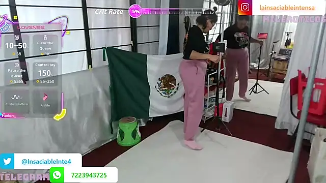 Snapshot of LaInsaciableIntensa chatting on October 31, 2025, 9:54 pm LaInsaciableIntensa online show from October 31, 2025, 9:54 pm