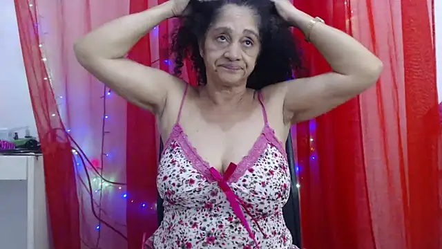 heyline milf online show from April 27, 2026, 7:34 pm
